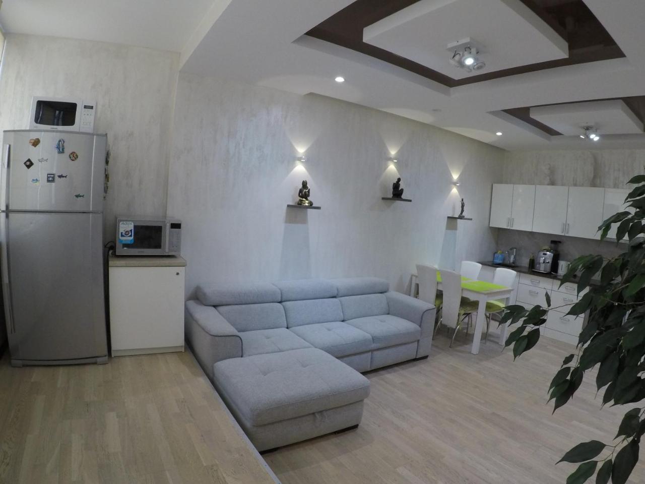 Apartment On Dragomirova Kiew Exterior foto
