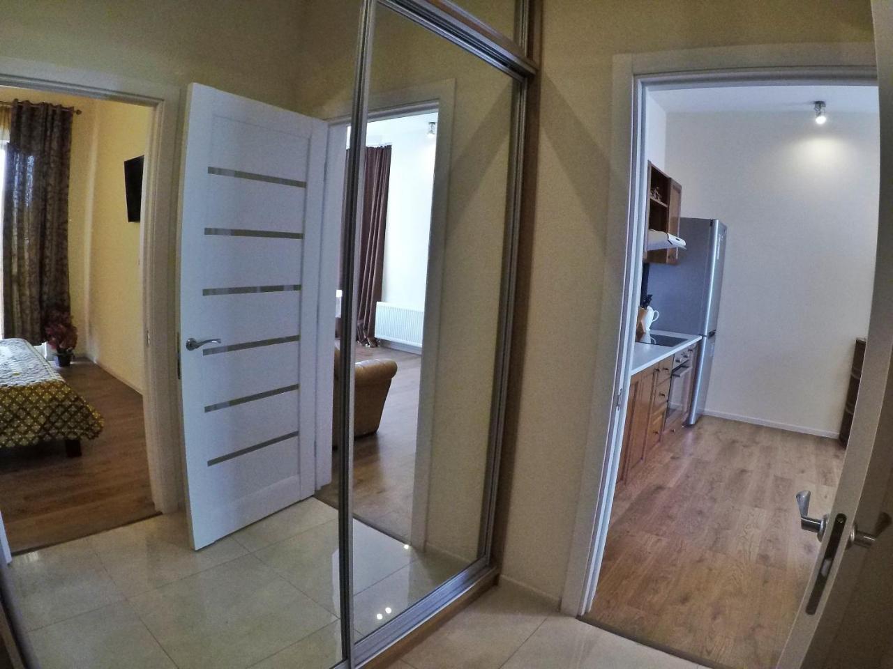 Apartment On Dragomirova Kiew Exterior foto